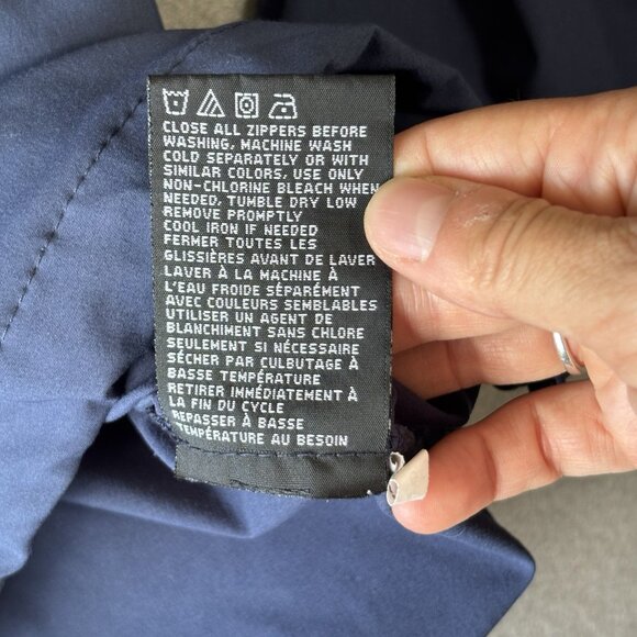 New Balance Lightweight Windbreaker Mens S Jogging Jacket Navy Running Hooded - Picture 13 of 16